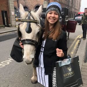 Meet your Posher, Hannah